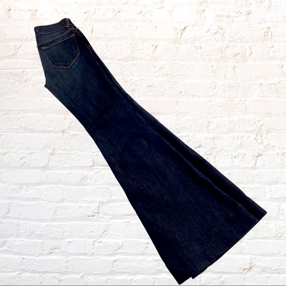 PRICE DROP J BRAND MID RISE FLARES/WIDE LEG DARK - Picture 5 of 5